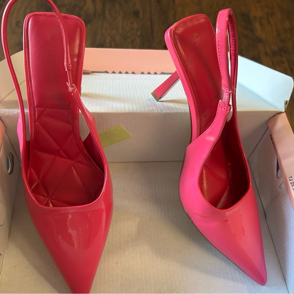 Anne Klein Pink High Heeled sling back Pumps - Picture 2 of 7